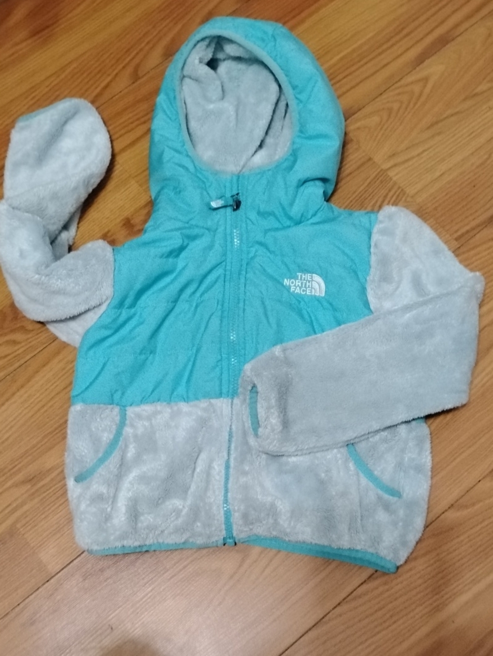 The North Face Teal and Light Gray Hooded Kids S/P 7/8 Puffer-Fleece Jacket
